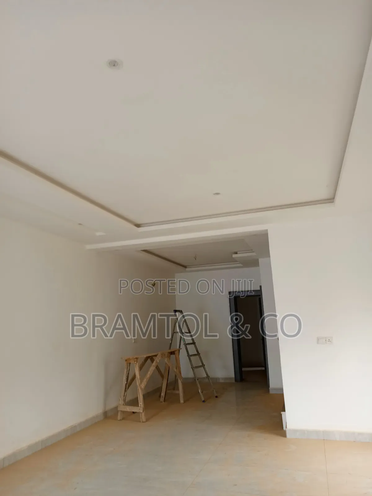 4bdrm Townhouse / Terrace in Mabushi for rent
