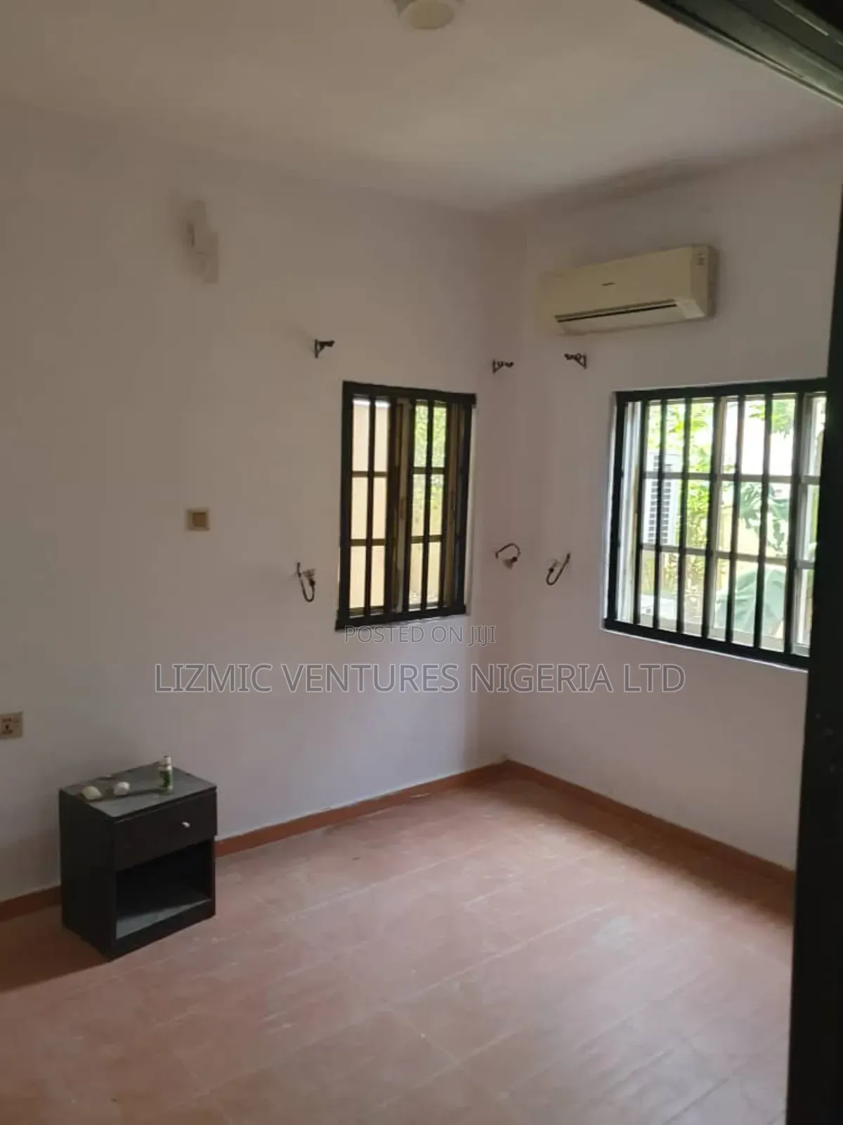 Furnished 4bdrm Apartment in Shonibare for rent