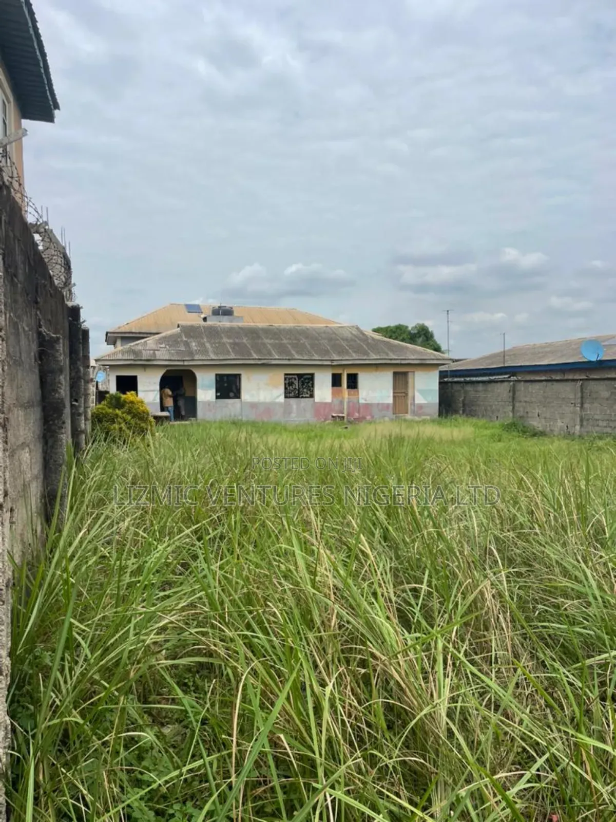3 Bedroom Flat Tolet for Commercial Use