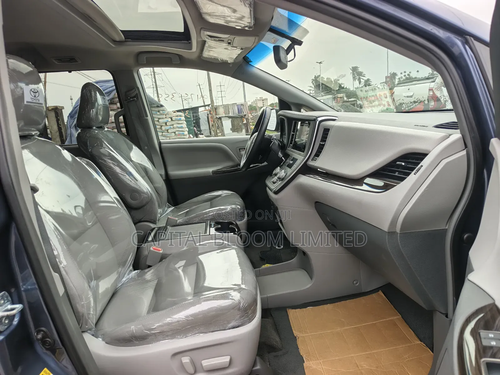 Toyota Sienna 2015 Blue