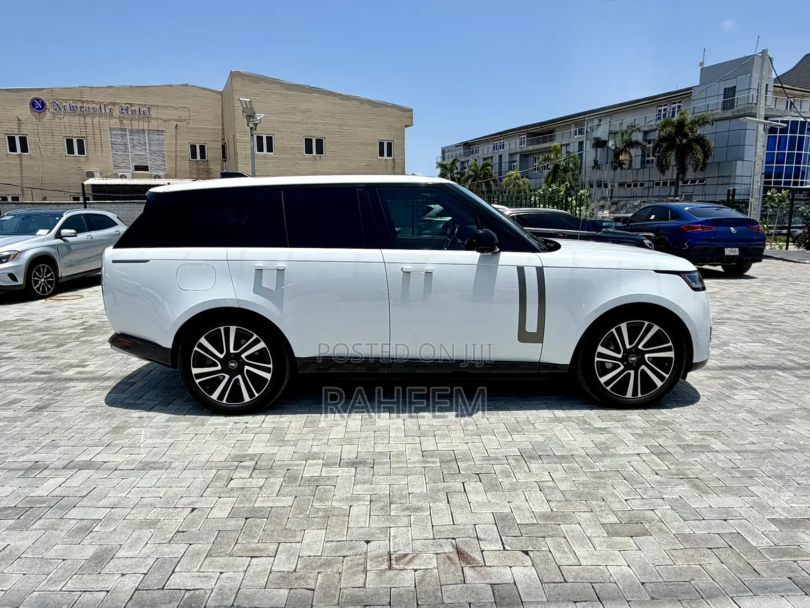 Land Rover Range Rover P530 SE SWB 2023 White