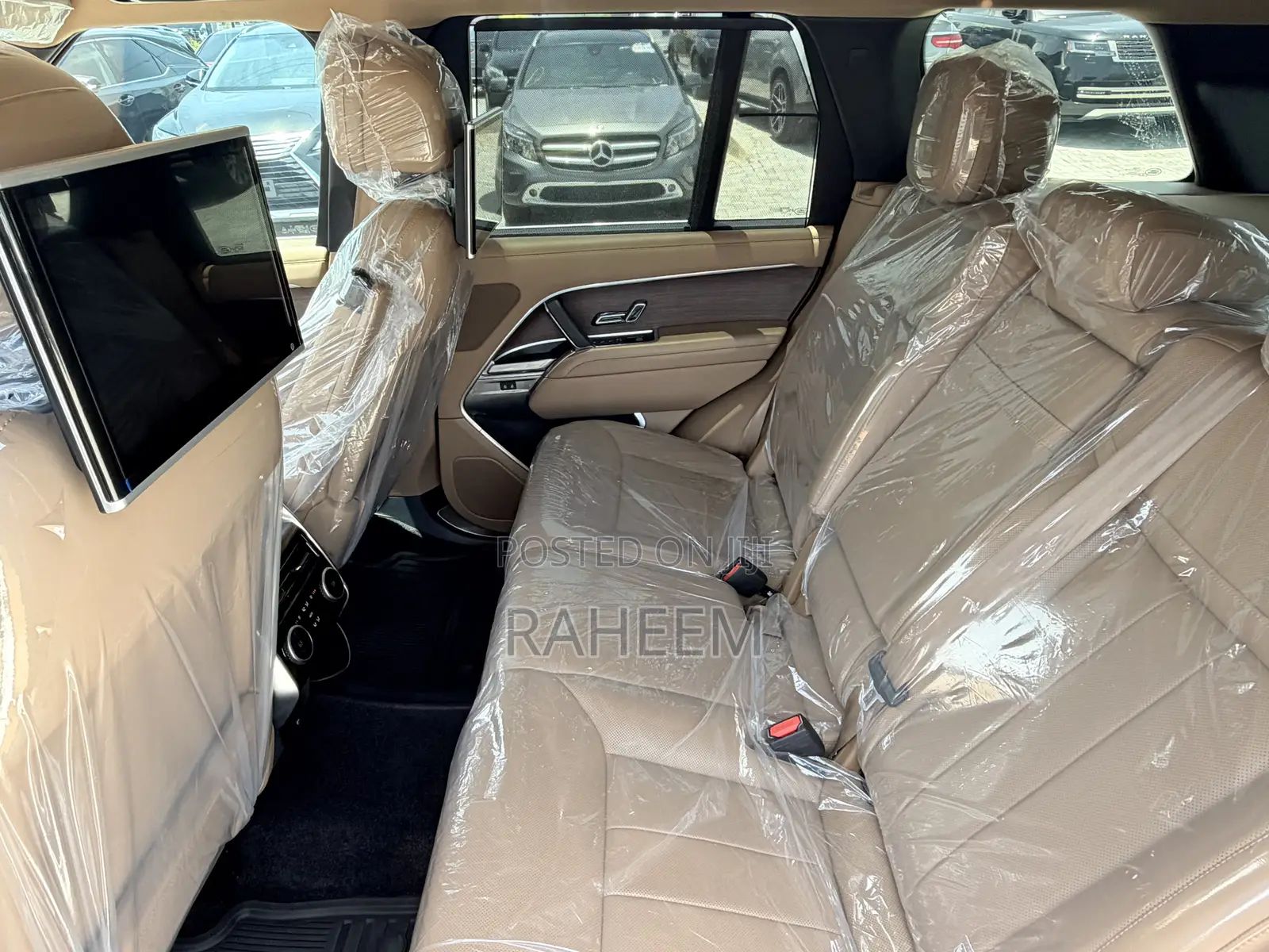 Land Rover Range Rover P530 SE SWB 2023 White
