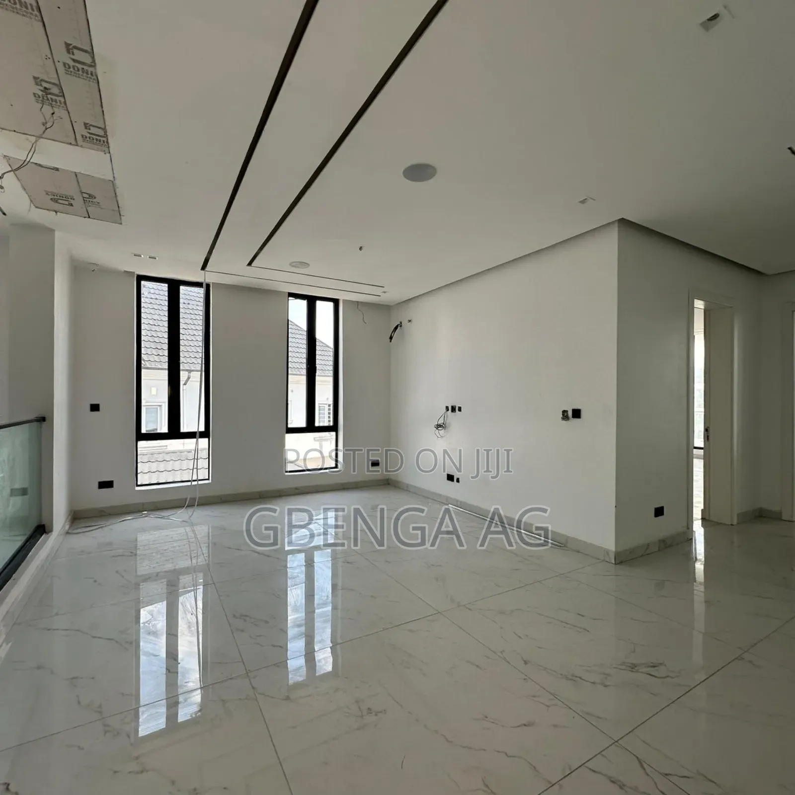 Furnished 5bdrm Duplex in Ikate for sale
