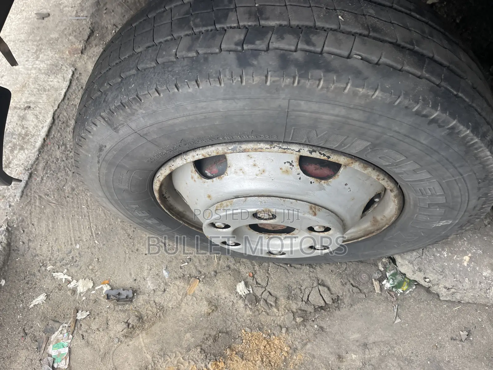 Mercedes Benz Truck
