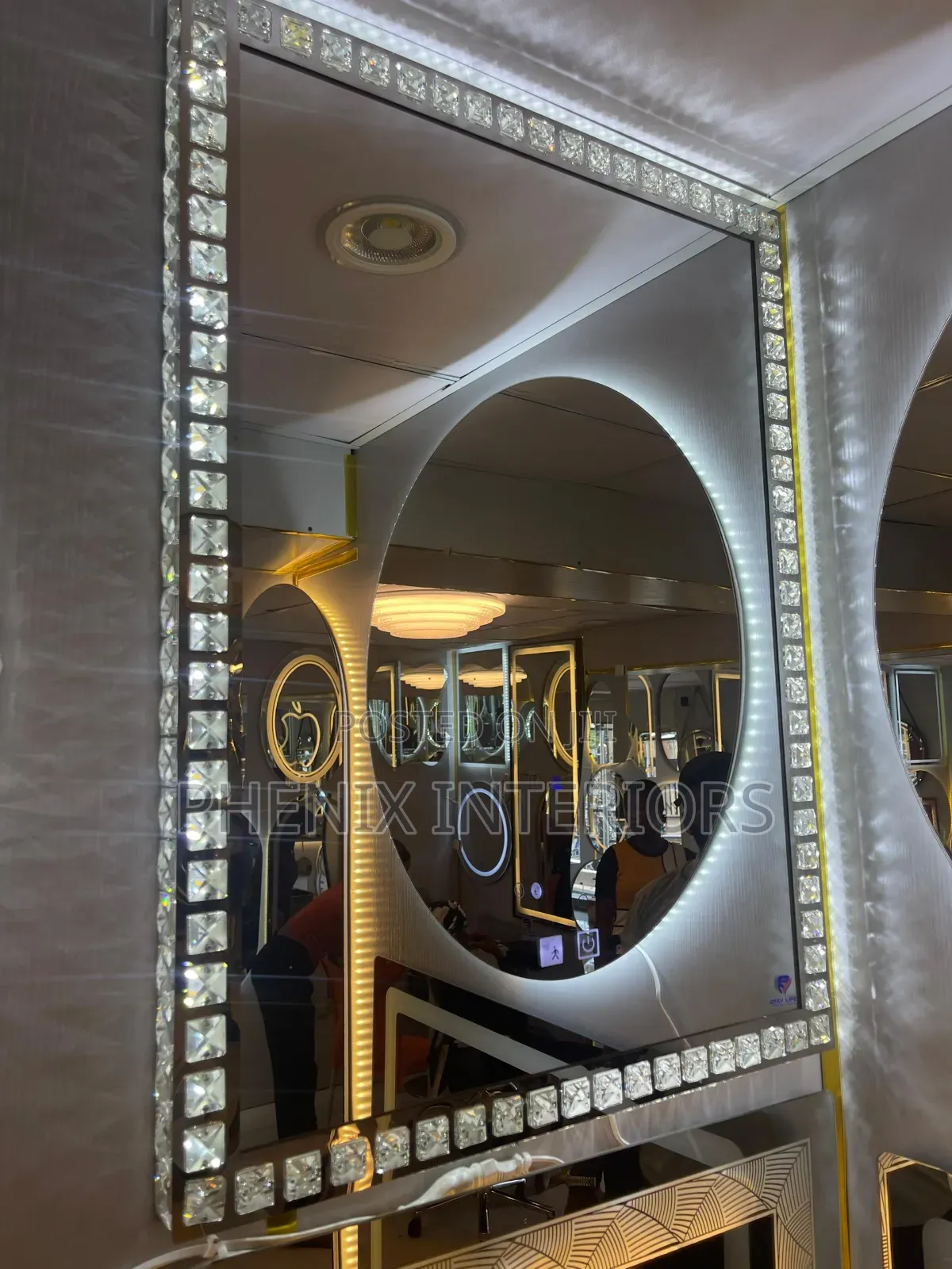 80 × 60cm Crystal Design Led Mirror With Light and Sesnor