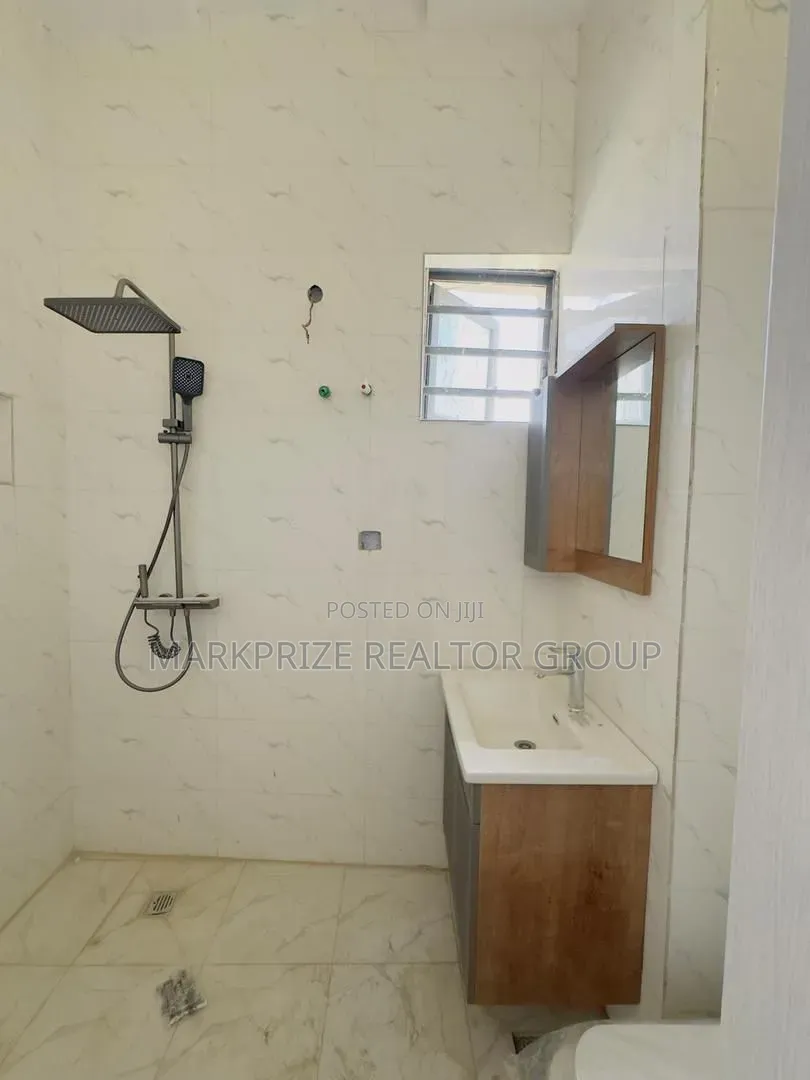 4bdrm Duplex in Opebi Ikeja for sale