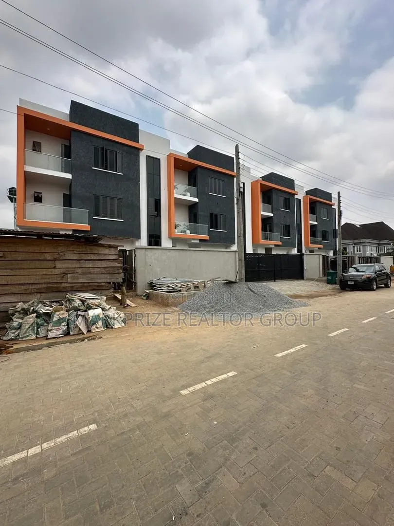 Furnished 4bdrm Duplex in Ogudu Gra for sale