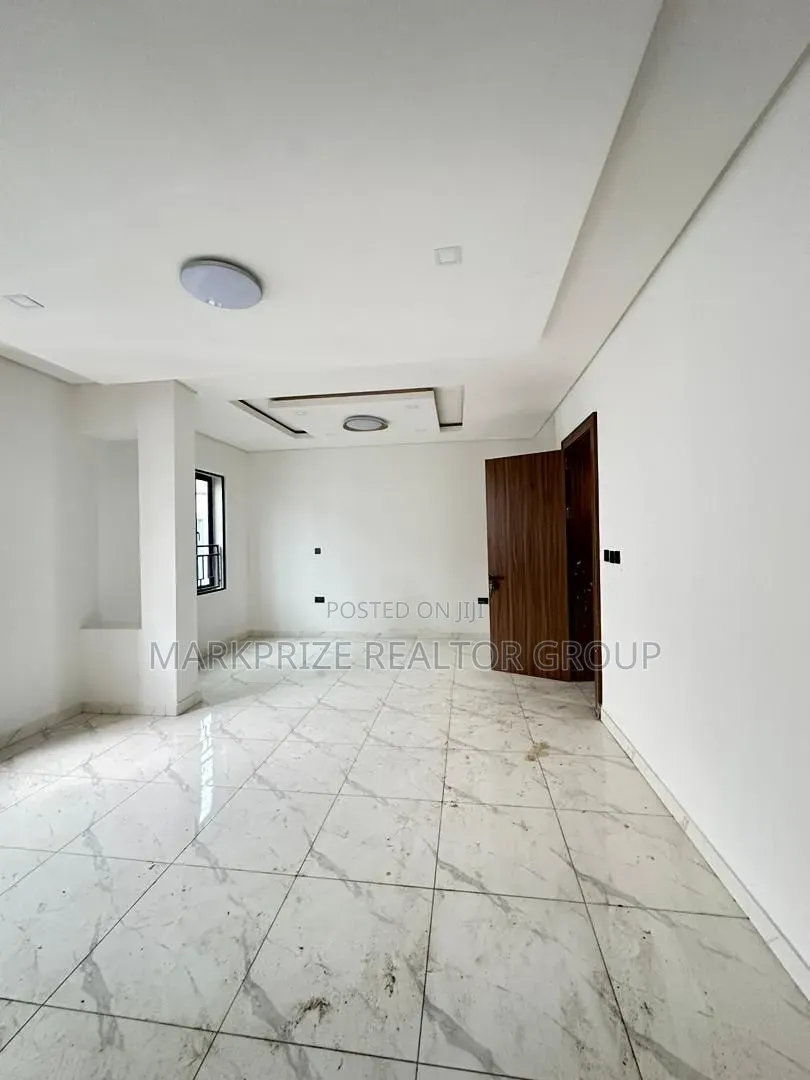 Furnished 4bdrm Duplex in Ogudu Gra for sale