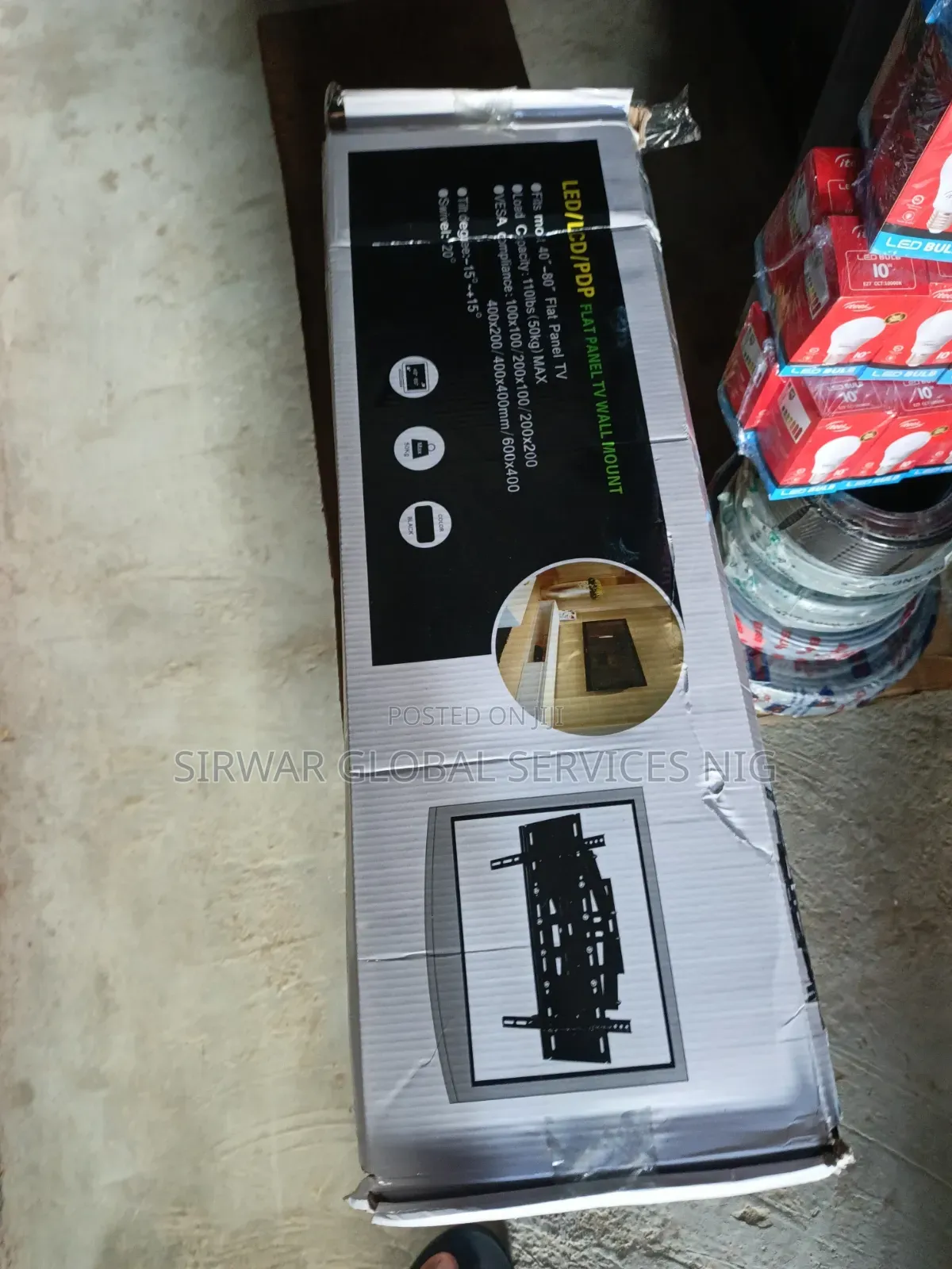Flat Panel Adjustable Tv Hanger "40" to "80"