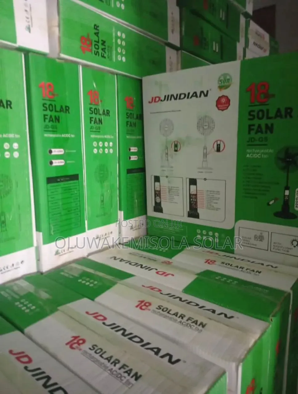 18 Inches Rechargeable Solar Fan