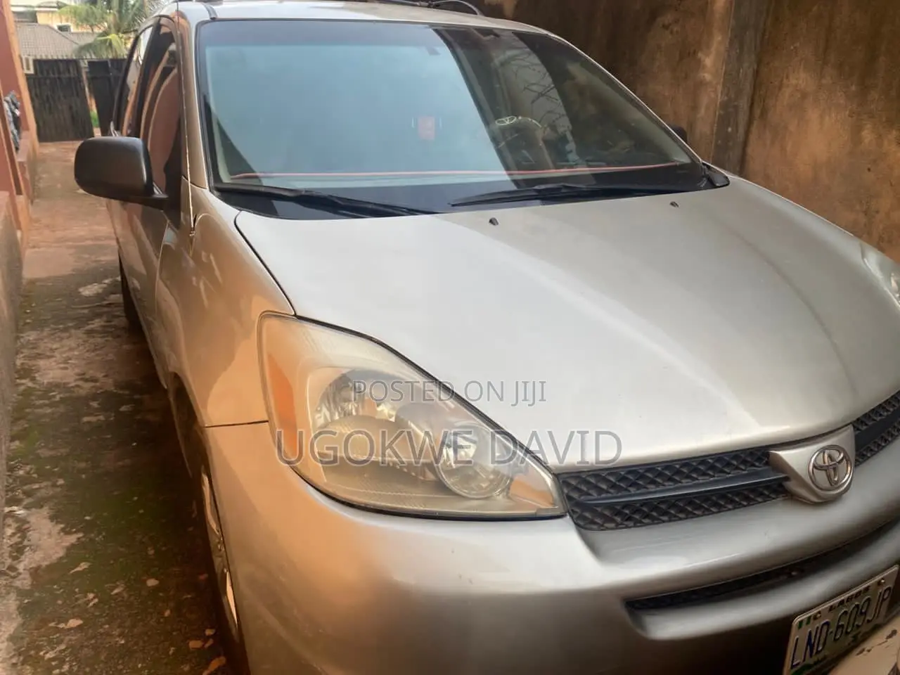 Toyota Sienna 2007 Gold