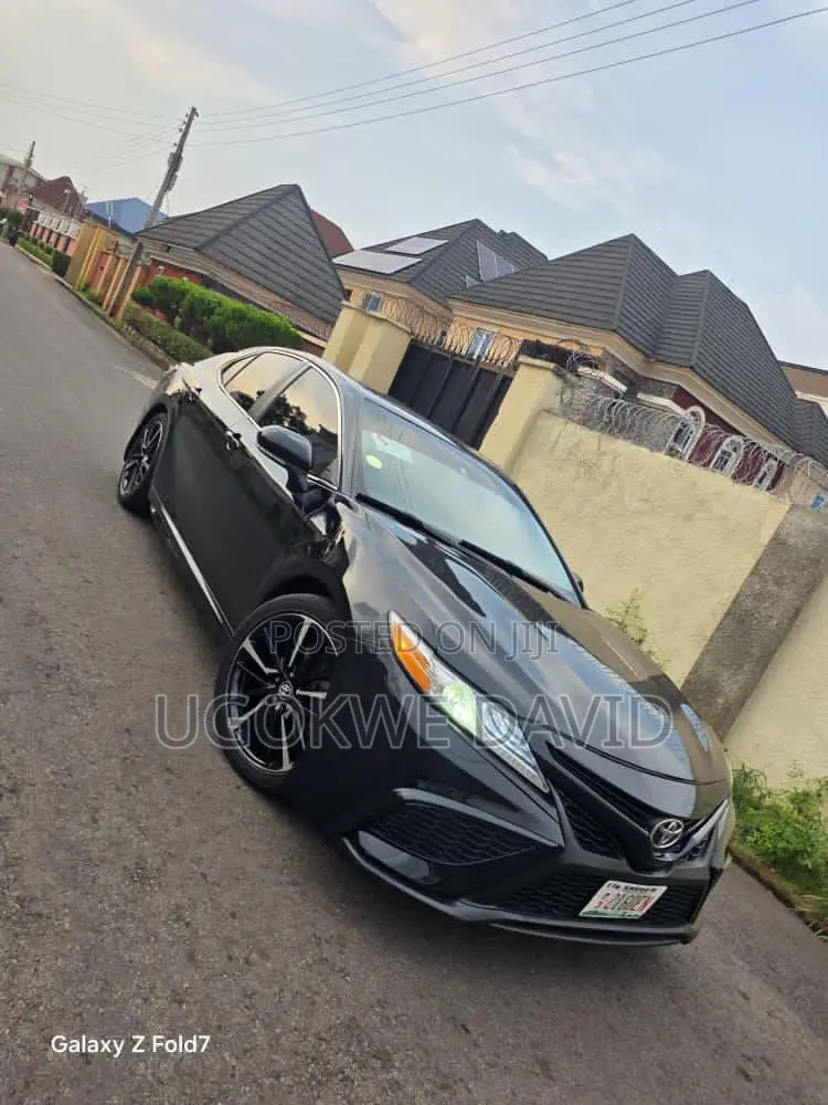Toyota Camry 2022 Black