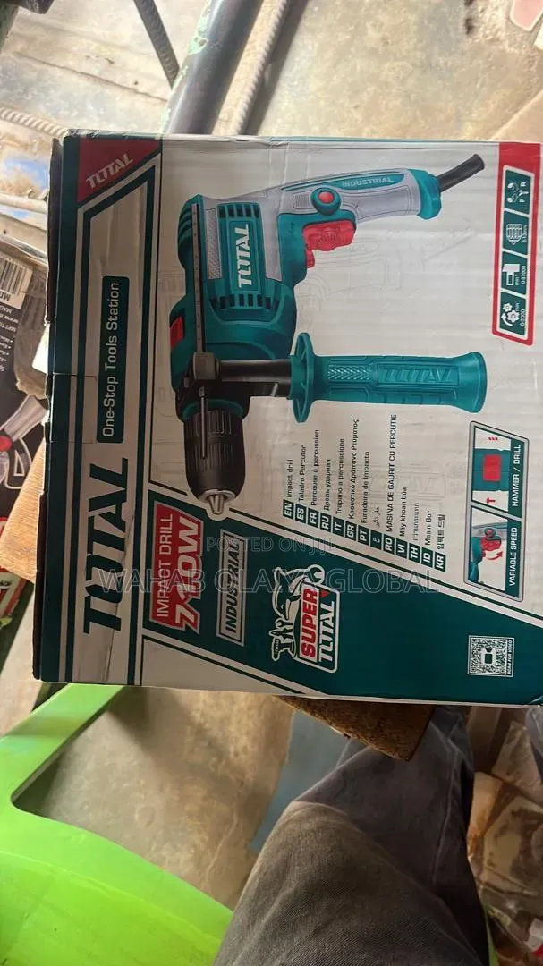 Total 710w Industrial Impact Drill 13mm Hammer Drill