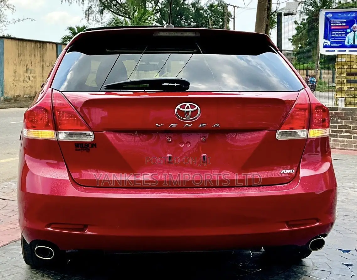 Toyota Venza Limited 2010 Red