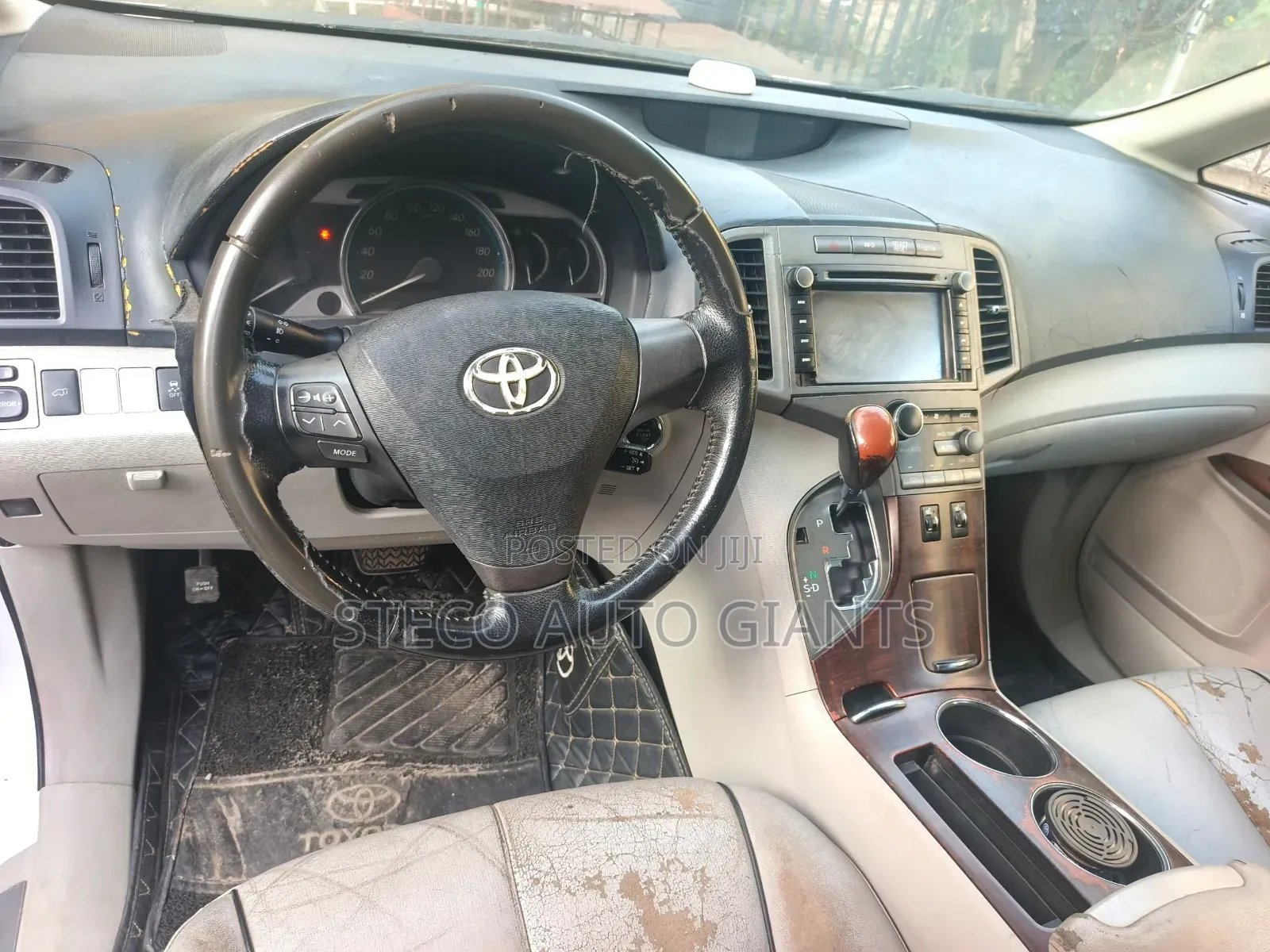 Toyota Venza 2010 White