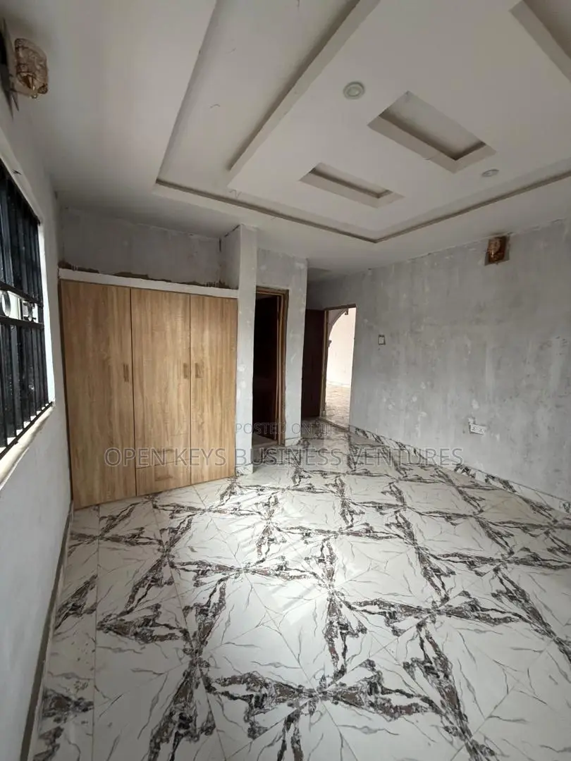 Furnished 3bdrm Block of Flats in Unity, Oluyole Estate for rent