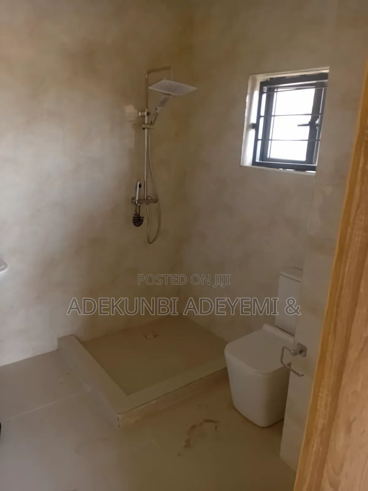 4bdrm Townhouse / Terrace in Mabushi for rent