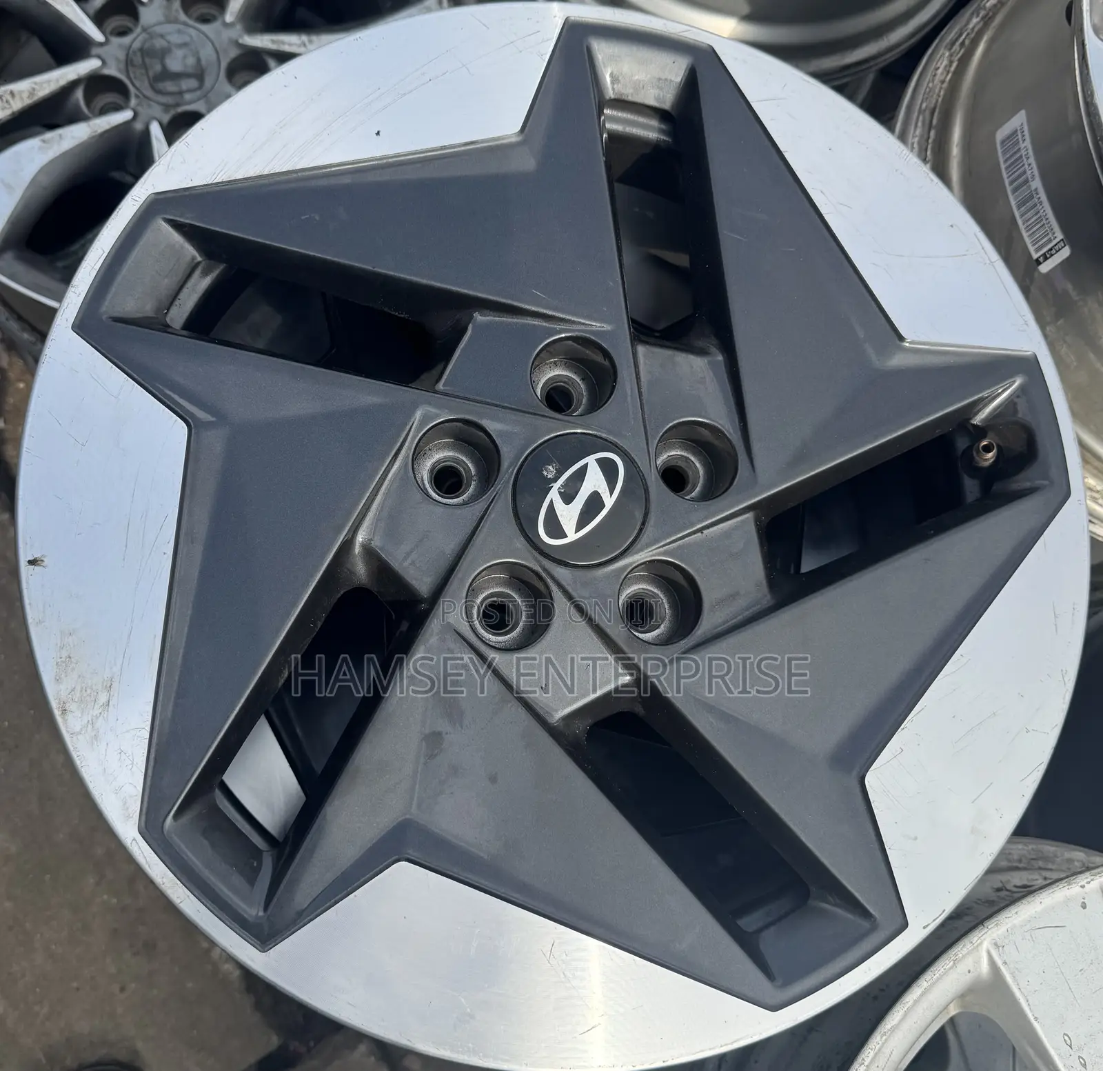 Hyundai Elantra 2023 Rim 17