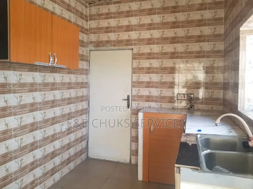 1bdrm Block of Flats in Etche for rent