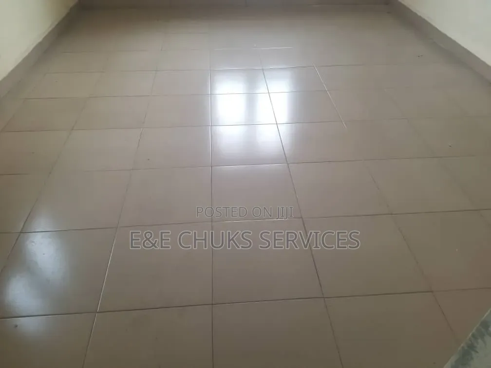 1bdrm Block of Flats in Etche for rent