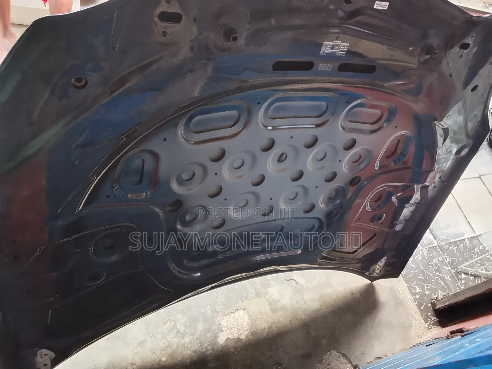 Mercedes Benz 2010 212 E Class Bonnet