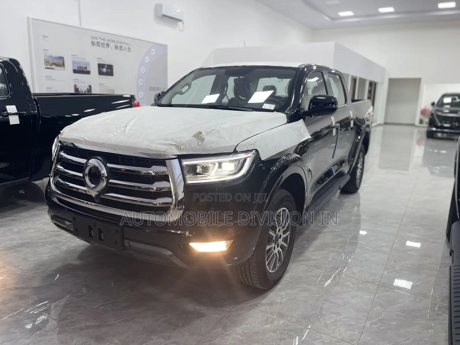 New Toyota Hilux 2025 Black