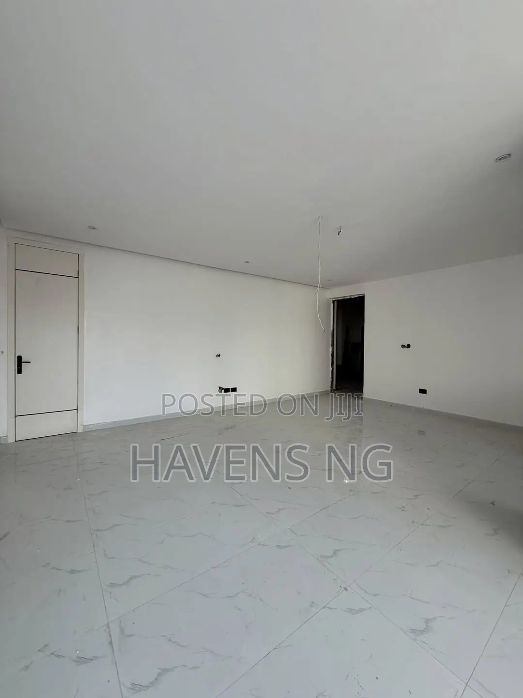 3bdrm Apartment in Lekki Phase 1 for sale