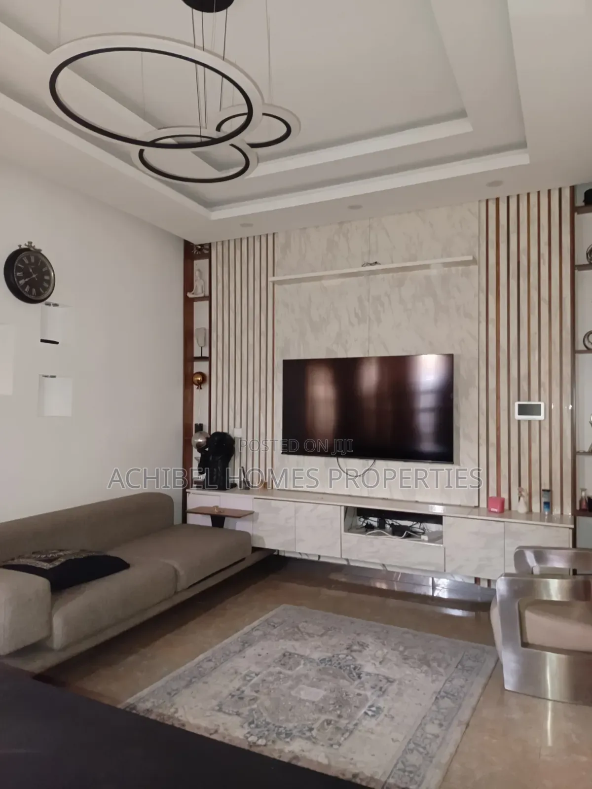 Furnished 5bdrm Duplex in Chevron for rent