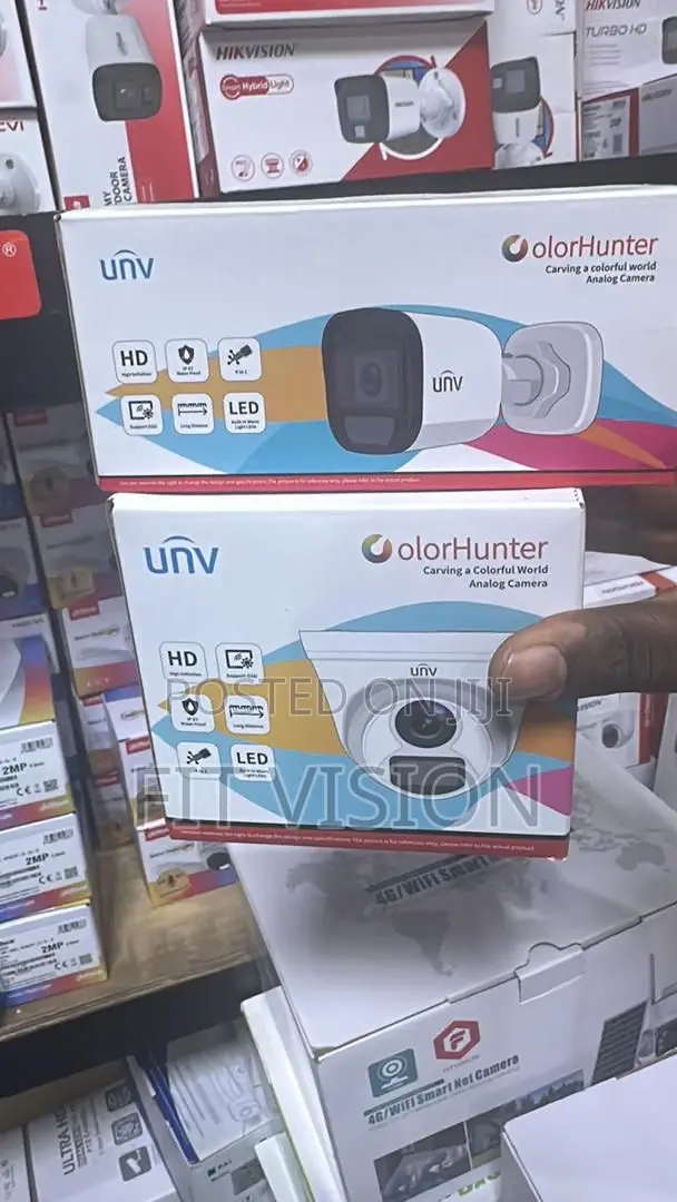 Indoor/Outdoor Unv Camera