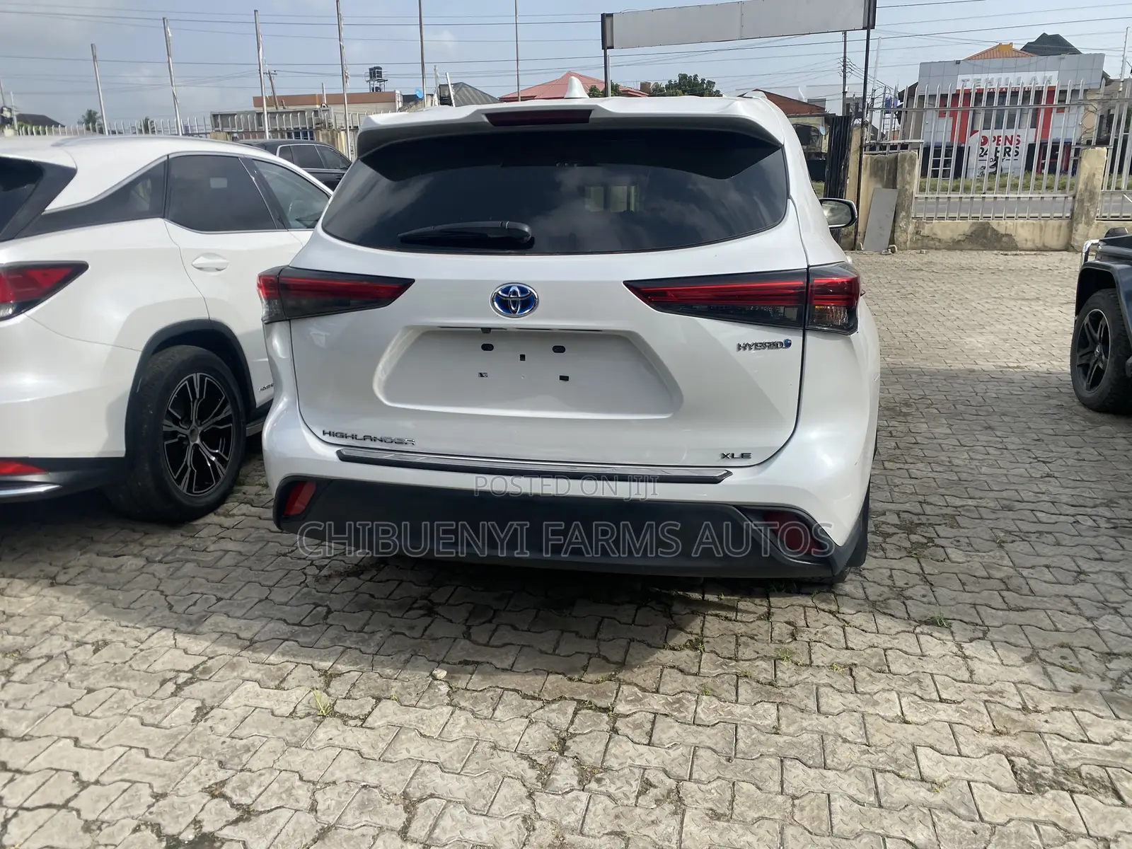 Toyota Highlander Hybrid XLE 2024 White