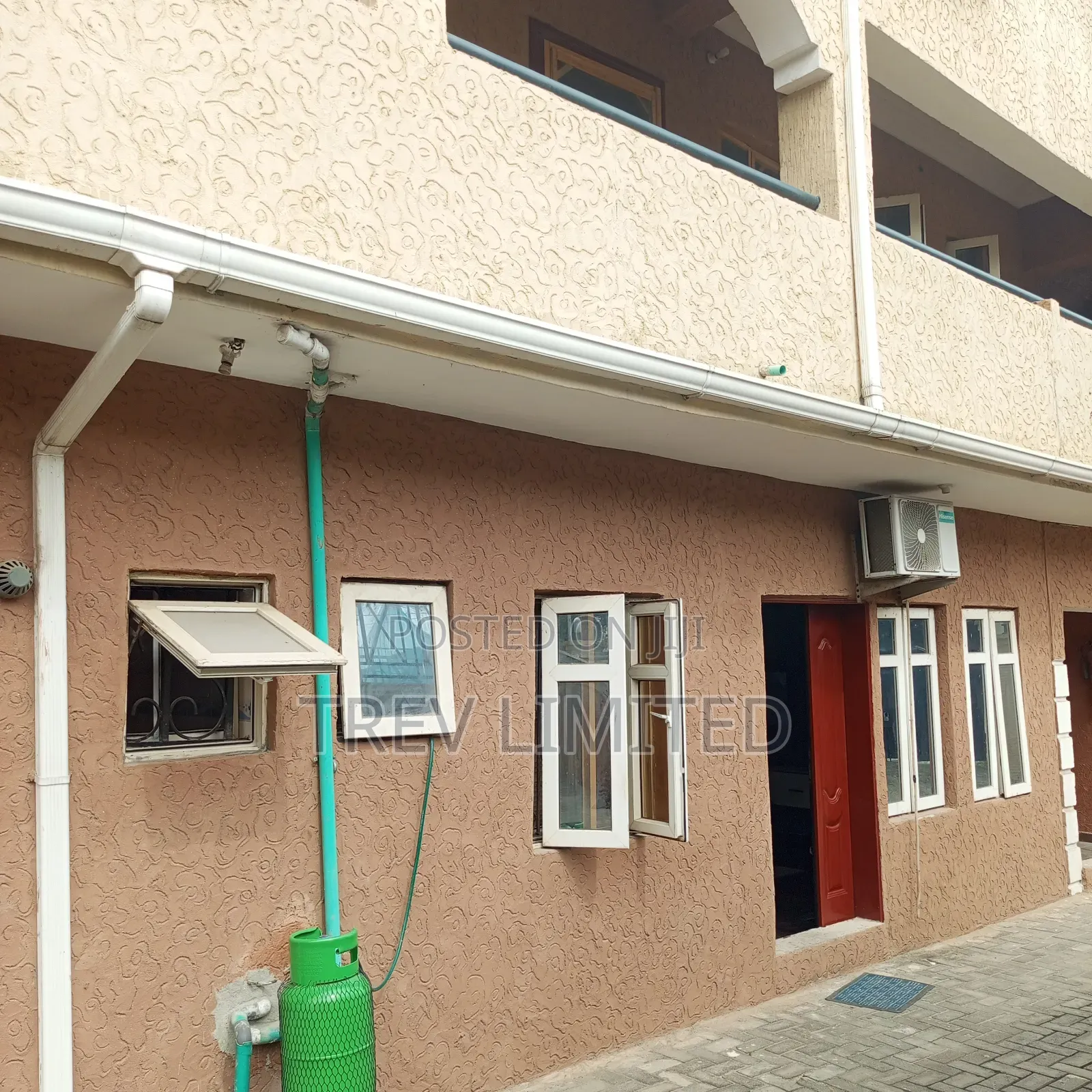 1bdrm Room & Parlour in Ikate, Ilasan for rent