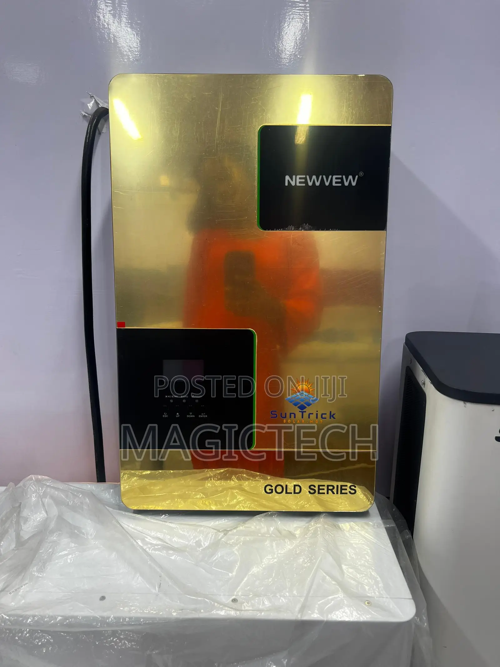 Suntrick Newvew Gold Series 8.6kw/48v Hybrid Inverter