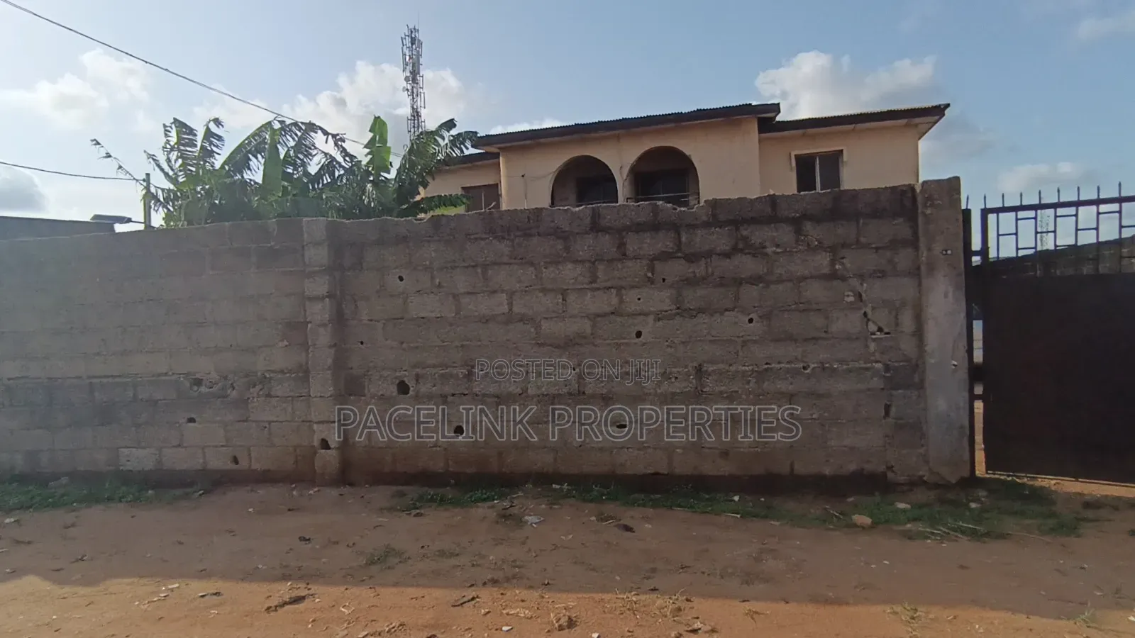 4 No's of 2 Bedroom Flat With a Lot of Space at the Front