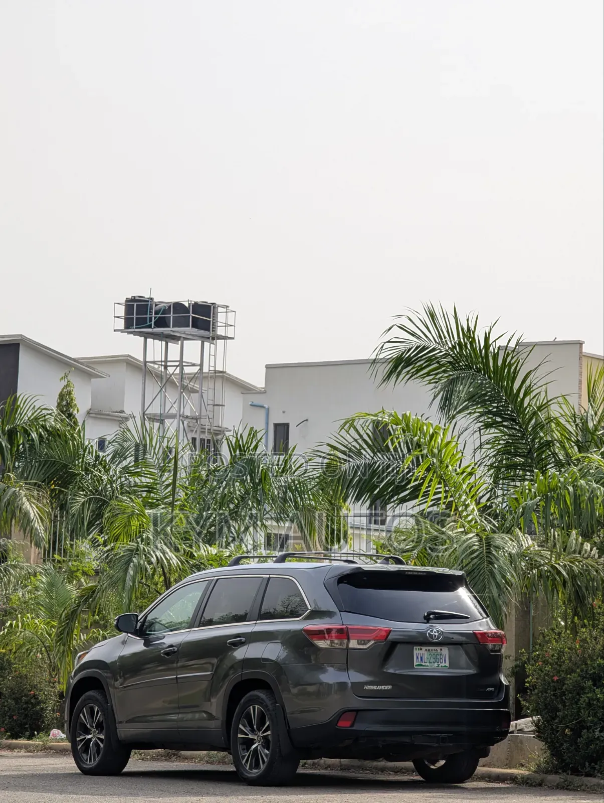 Toyota Highlander Limited V6 4x2 (3.5L 6cyl 6A) 2016 Gray