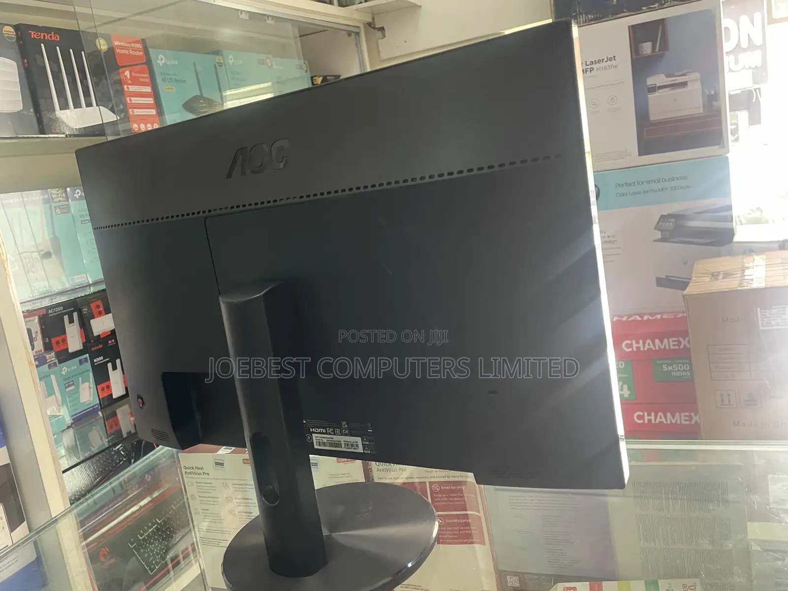 Aoc Monitor 24”