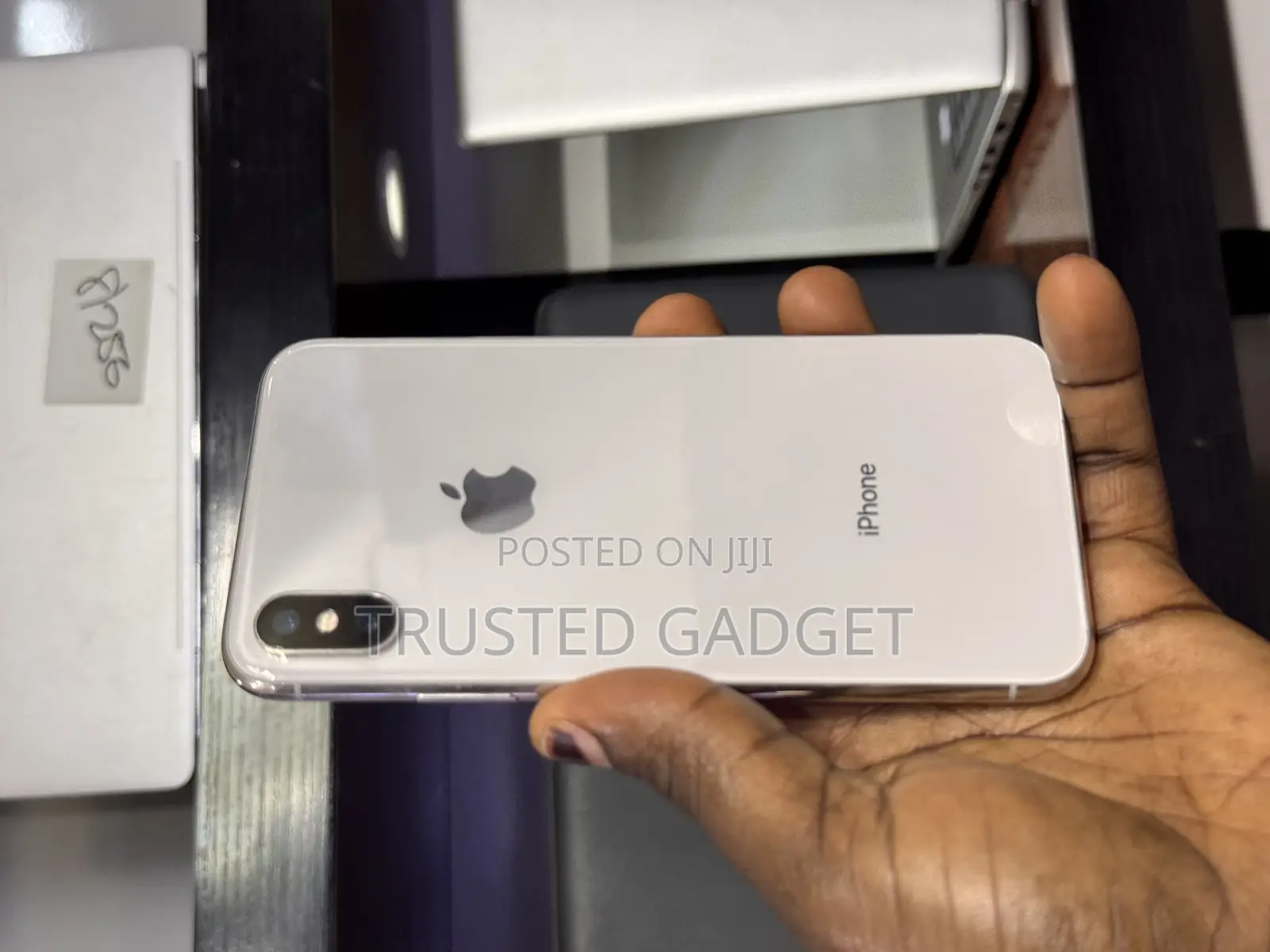 Apple iPhone X 256 GB White