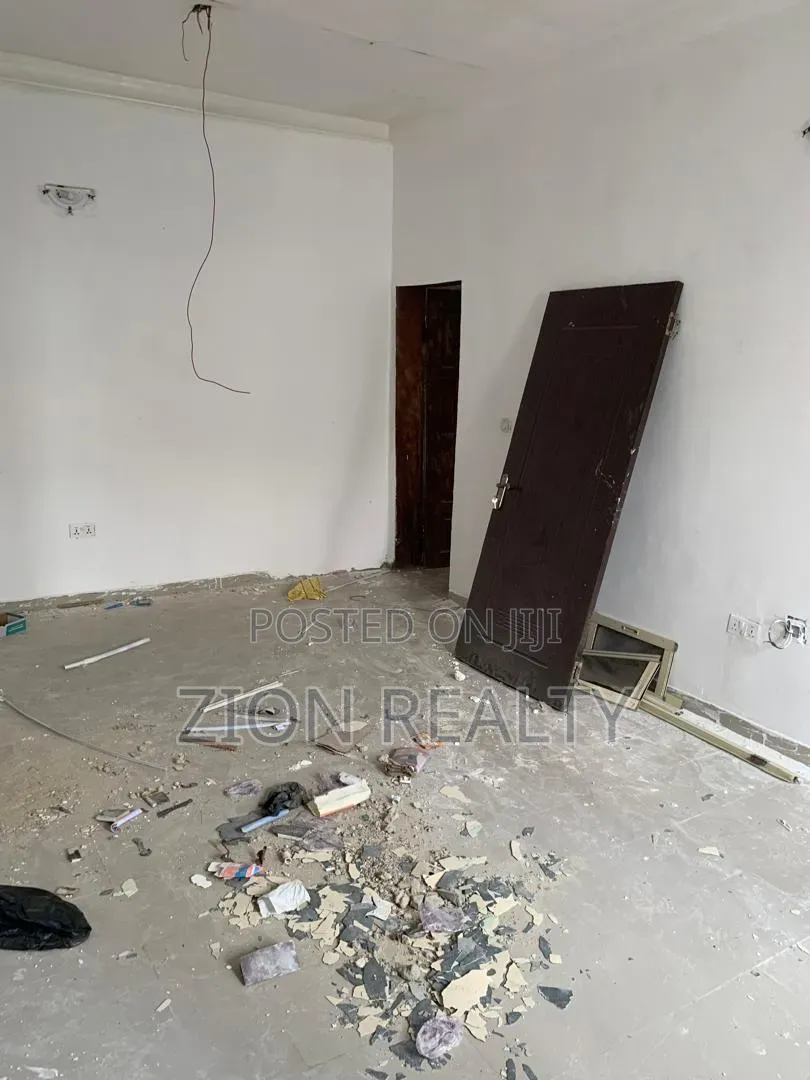 Mini Flat in Allied Gardens, Ajah for rent