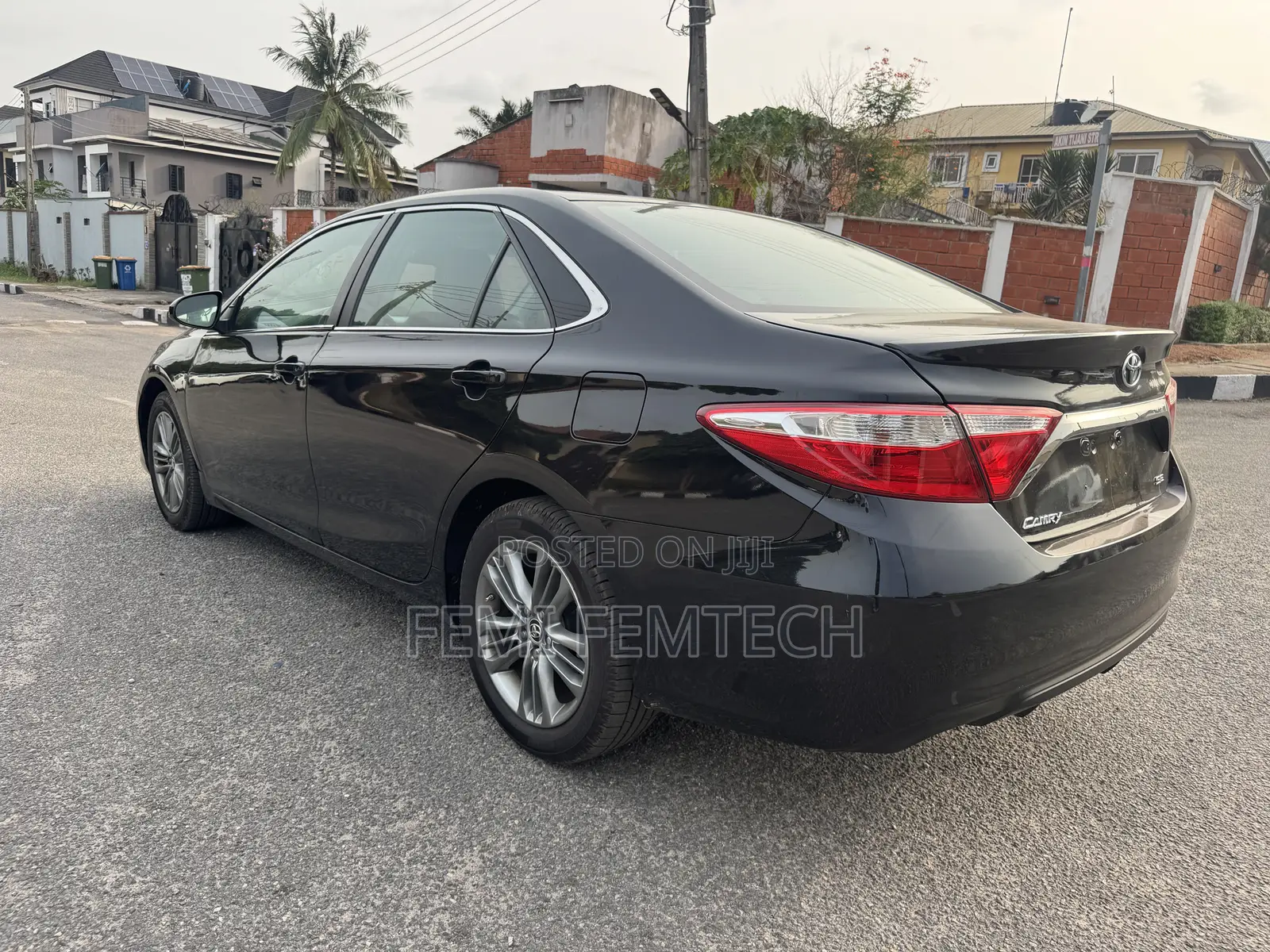 Toyota Camry SE 4dr Sedan (2.5L 4cyl 6A) 2015 Black