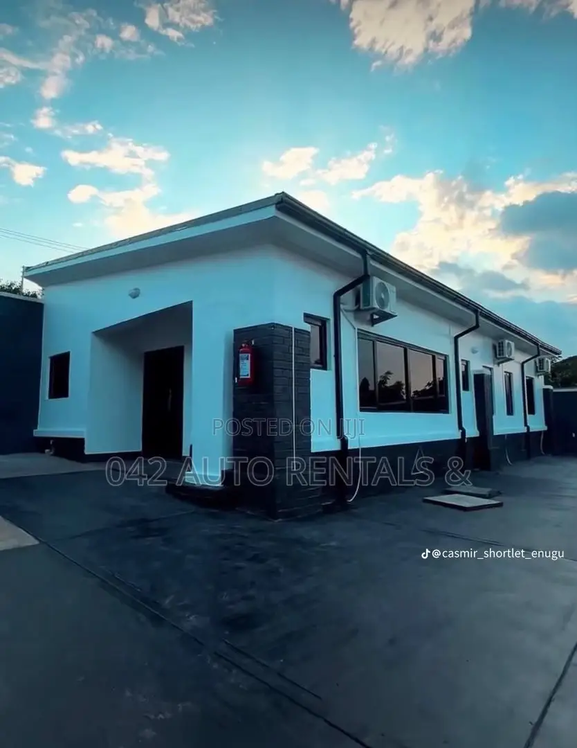 Luxury 2 Bedroom Bungalow Private Compound and Private Swimming Pool