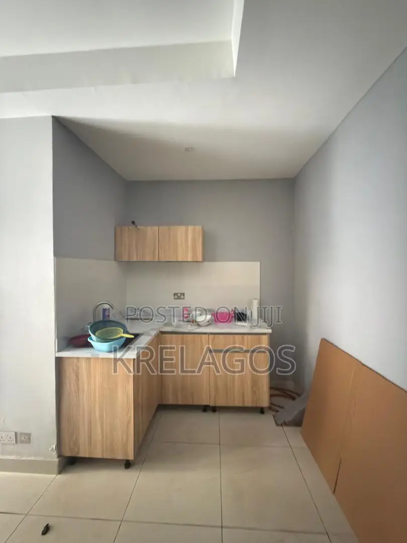 1bdrm Apartment in Chevron for rent