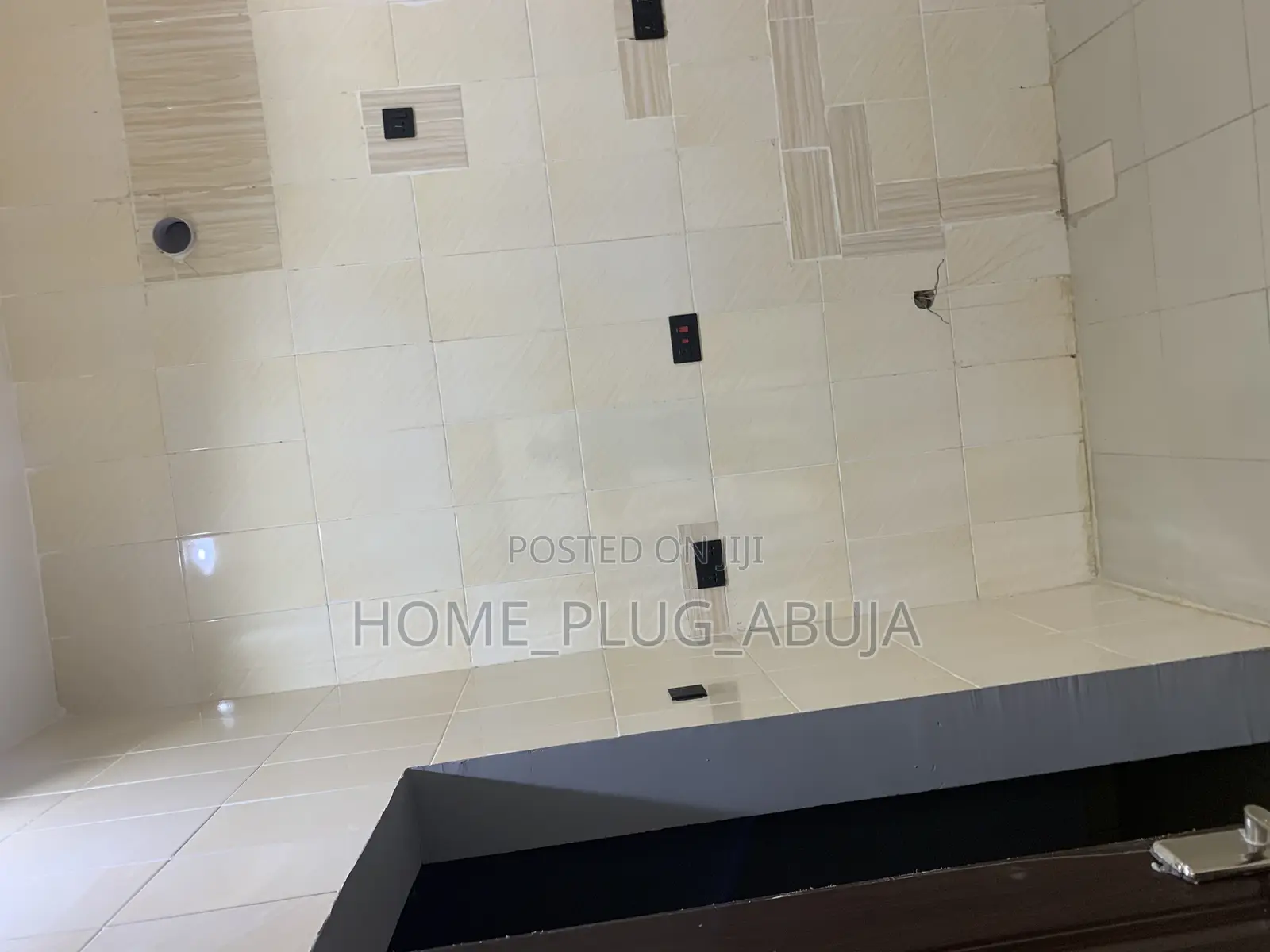 2bdrm Block of Flats in Rockview Estate, Dawaki for rent