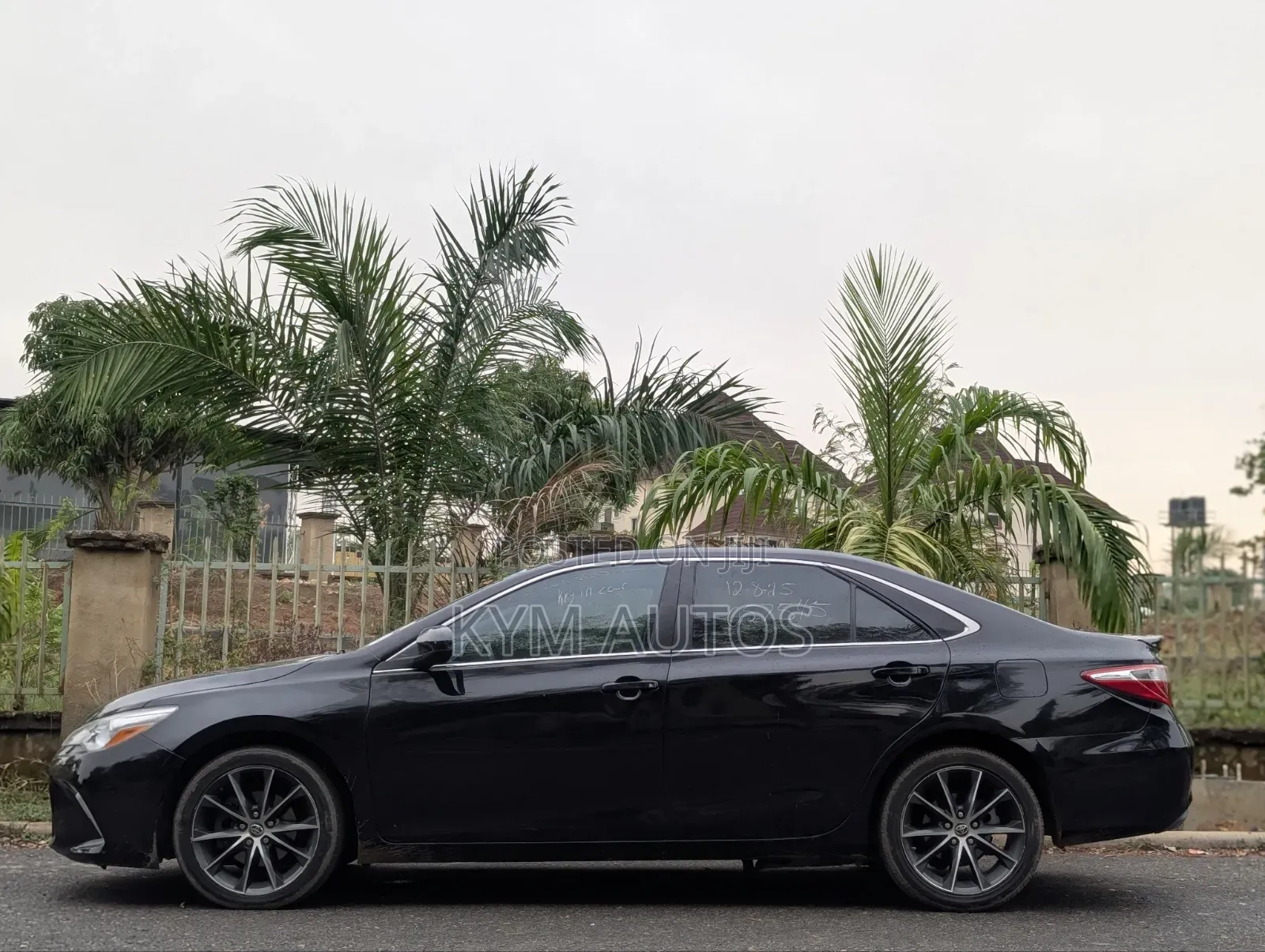 Toyota Camry 2016 Black