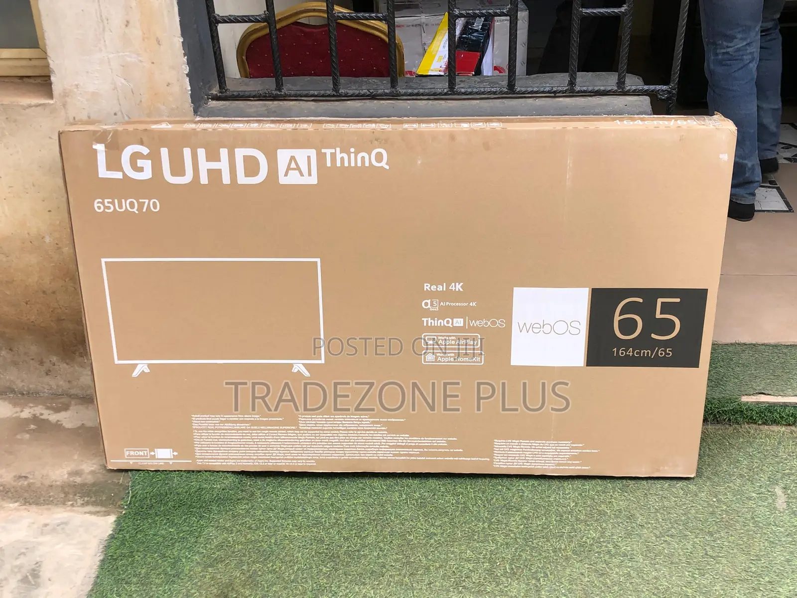 Lg 65” Smart Tv – Sharp Display, No Fault