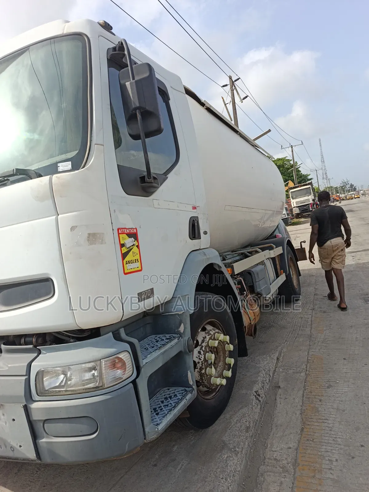 Renault LPG 10.8 Tons Truck