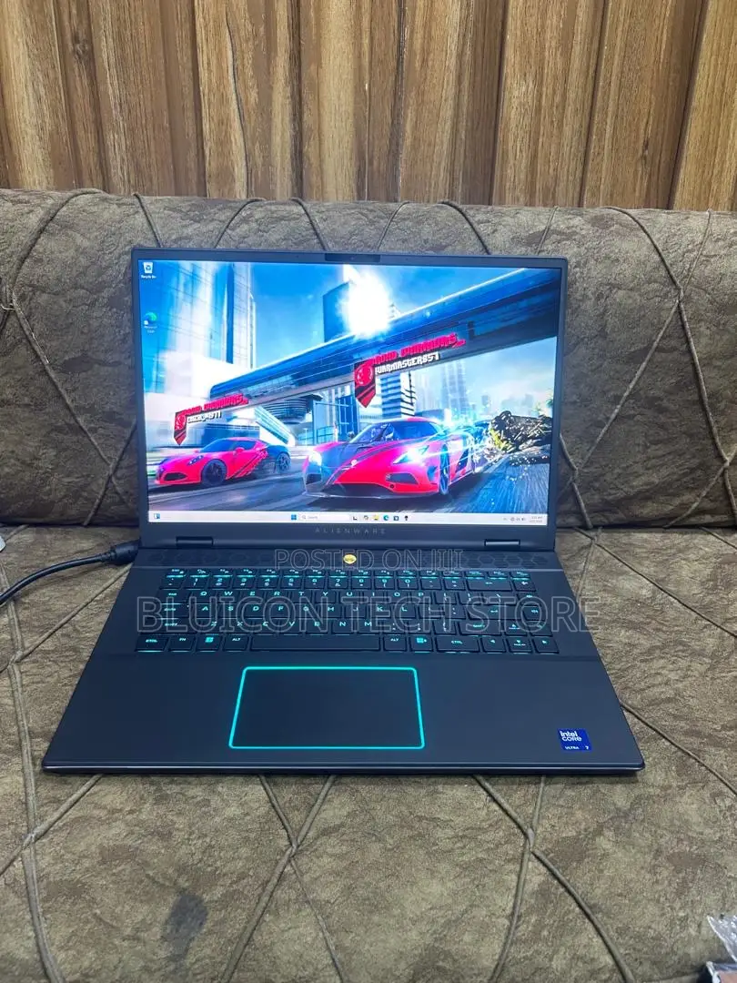Laptop Alienware M16 R2 16GB Intel Core Ultra 7 SSD 1T