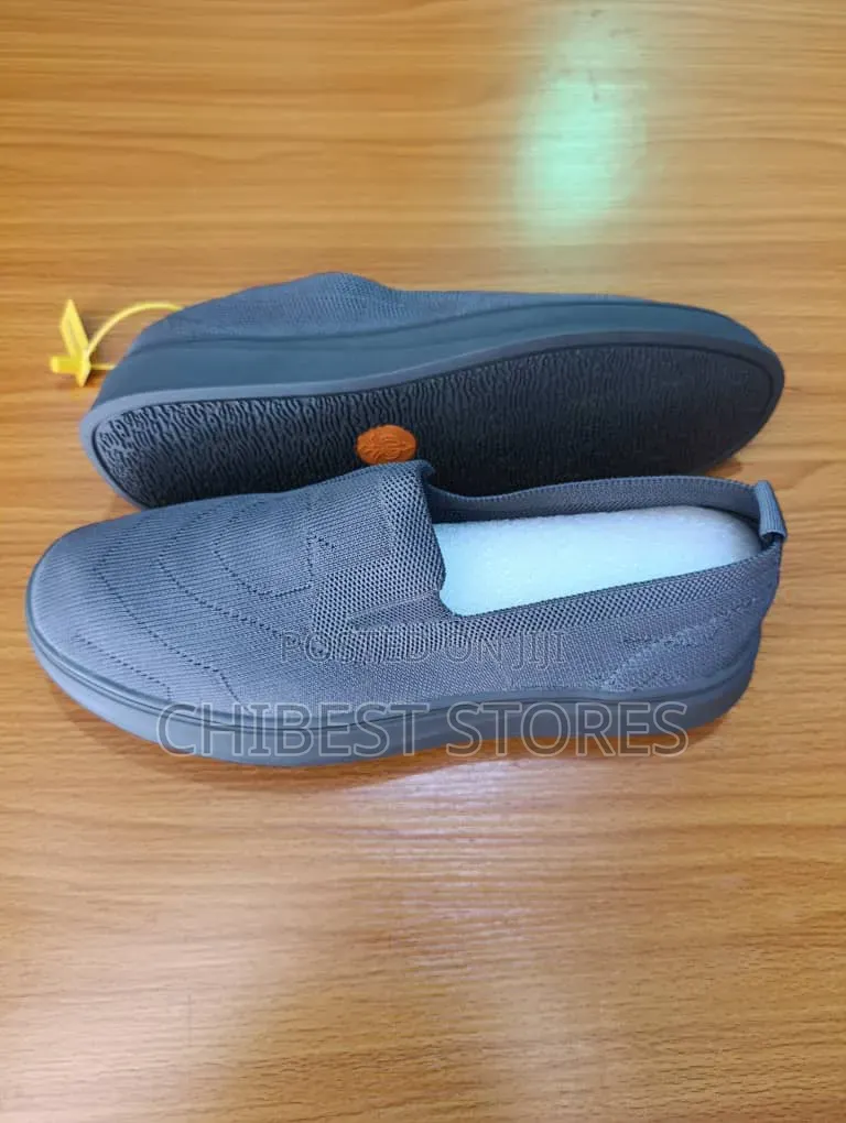 Easy Wear Sneakers