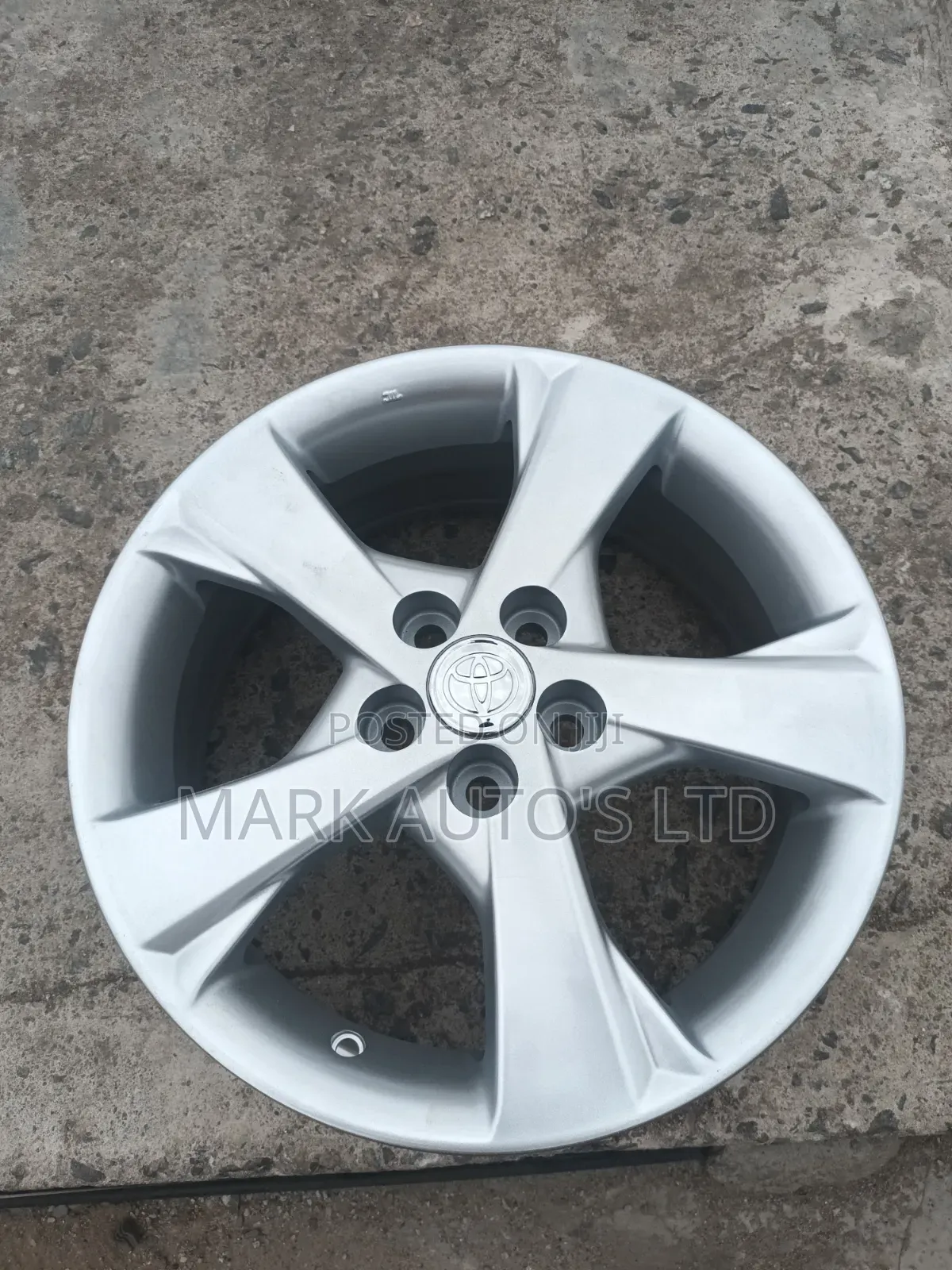 16inch Rim Toyota Corolla 2016