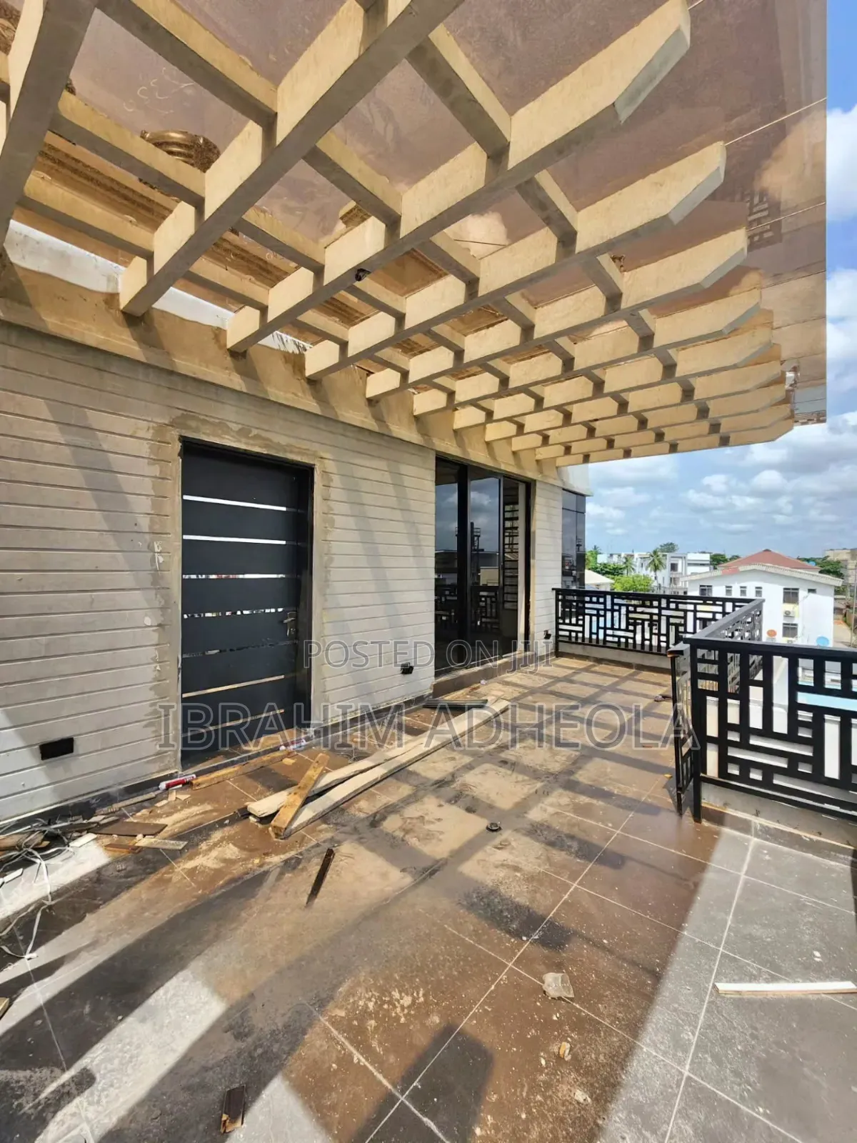 4bdrm Duplex in Alaka for sale