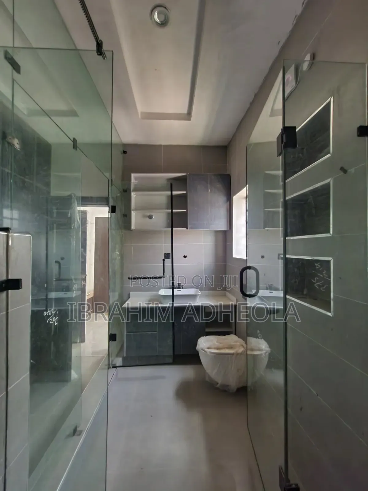 4bdrm Duplex in Alaka for sale