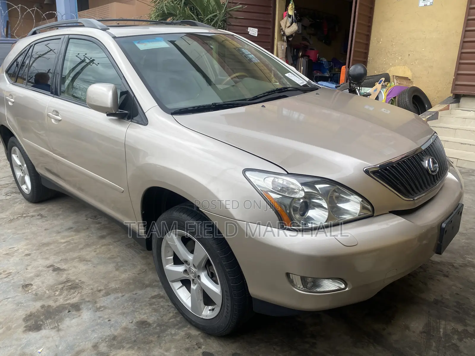 Lexus RX 330 2006 Gold